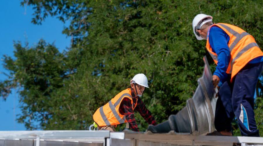 Professional gutter cleaning in Milford, ME